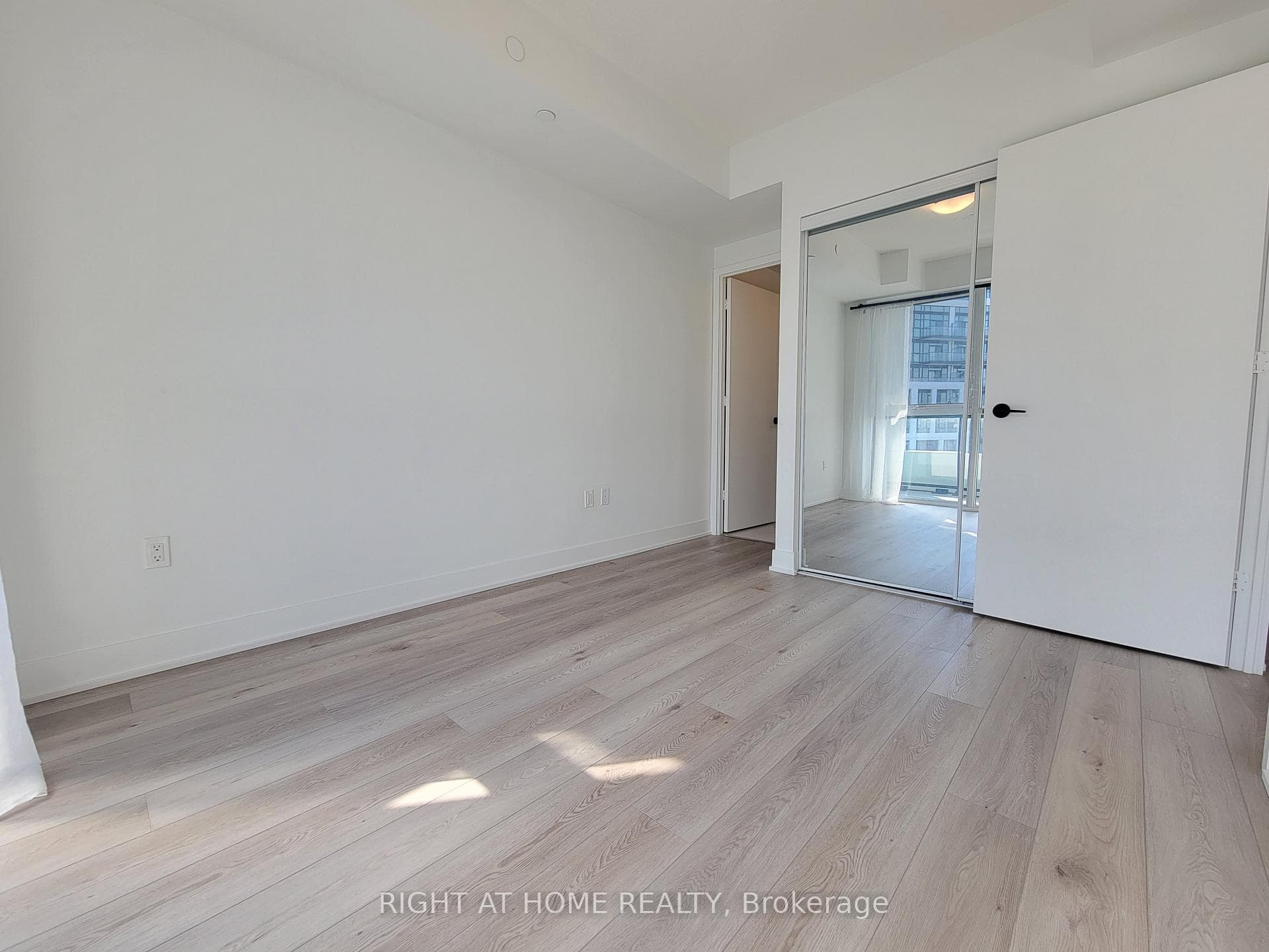 60 George Butchart Drive Unit 612 photo 14
