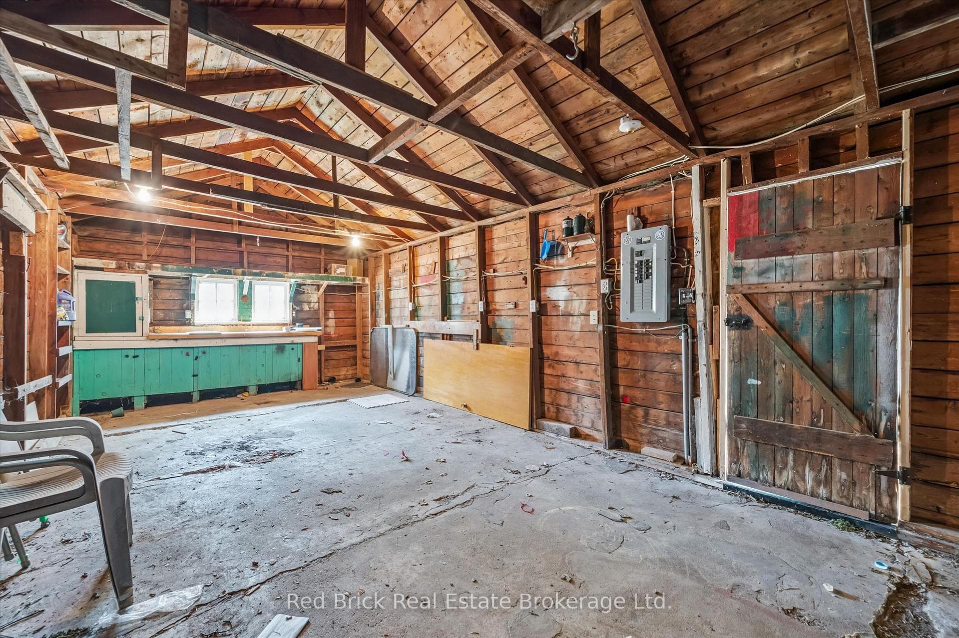 241 Victoria Road photo 33