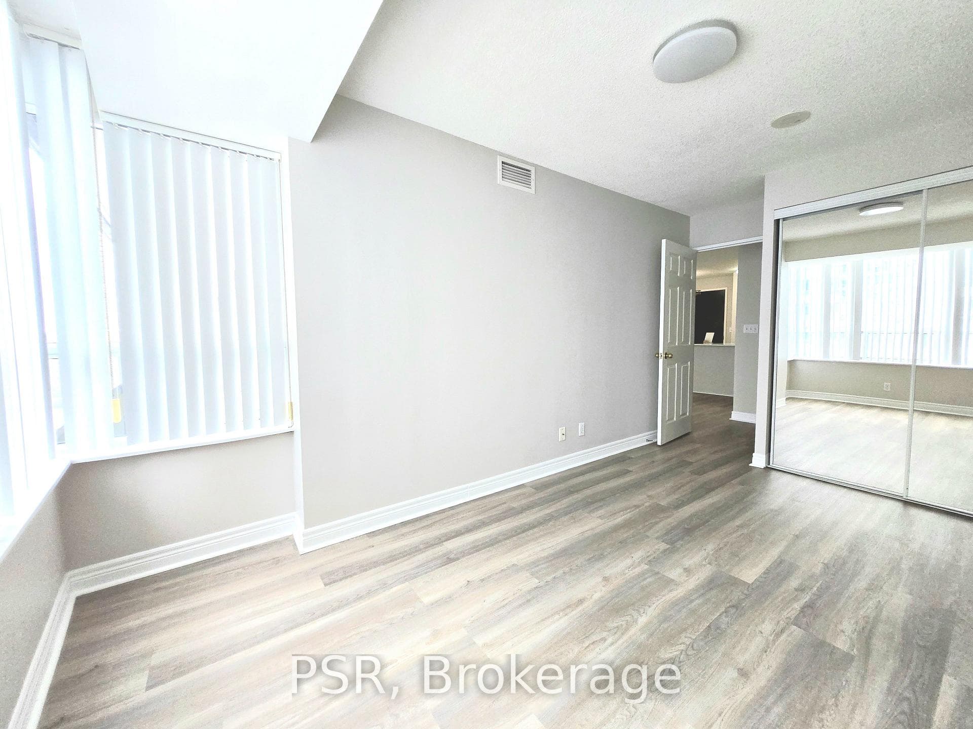 23 Hollywood Avenue Unit 606 photo 22