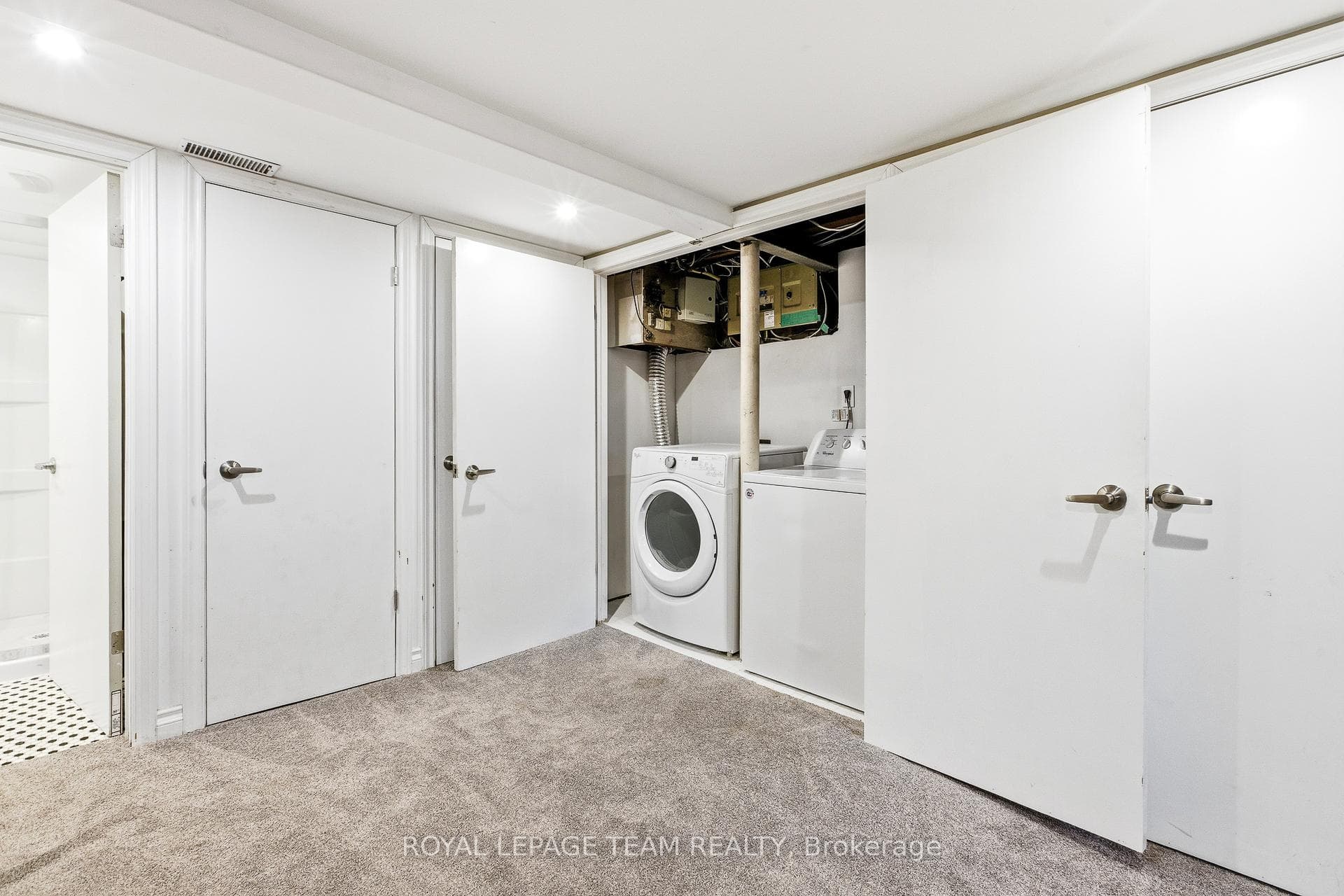 45 Harmer Avenue photo 28