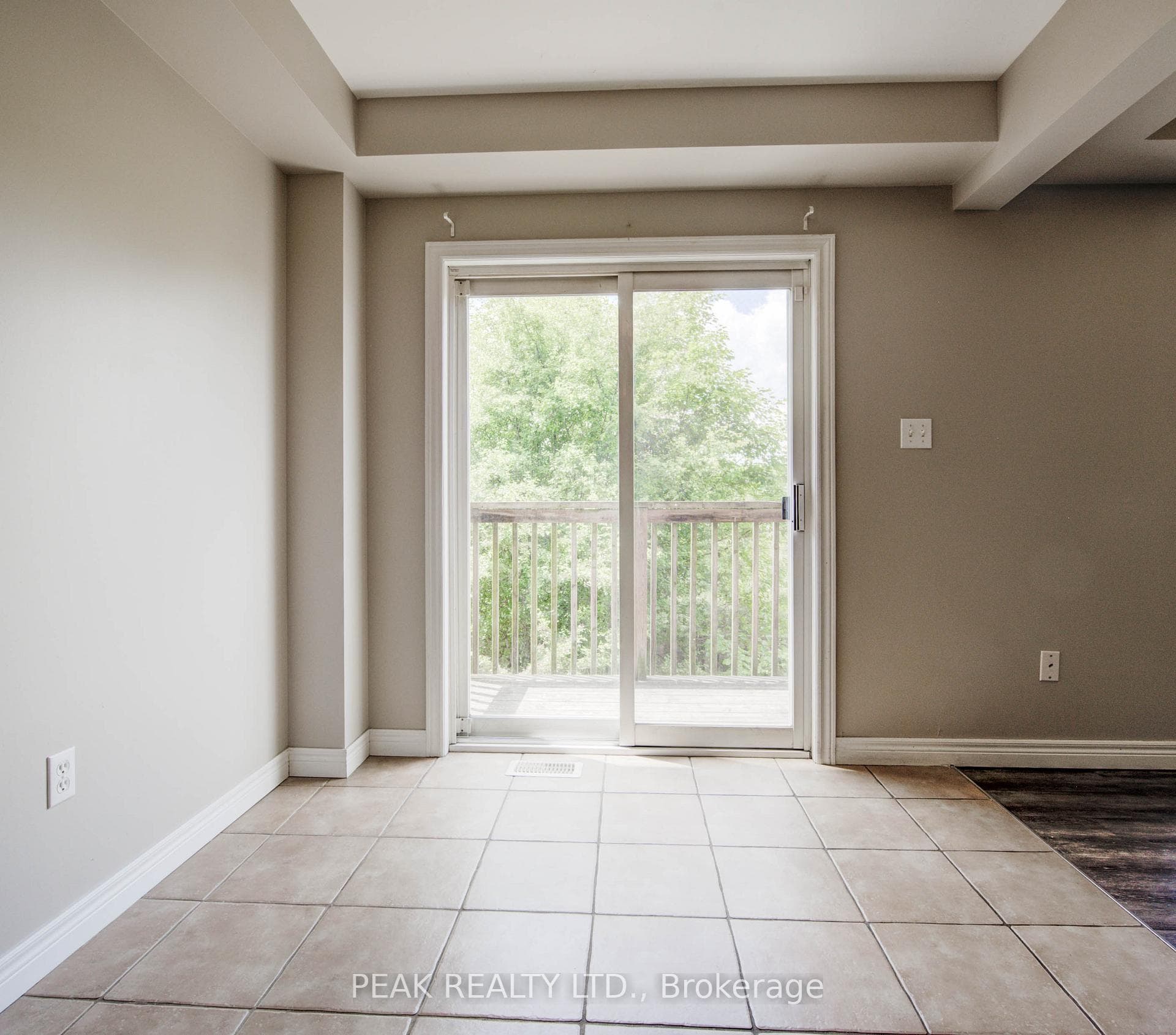 250 Ainslie Street Unit 46 photo 11