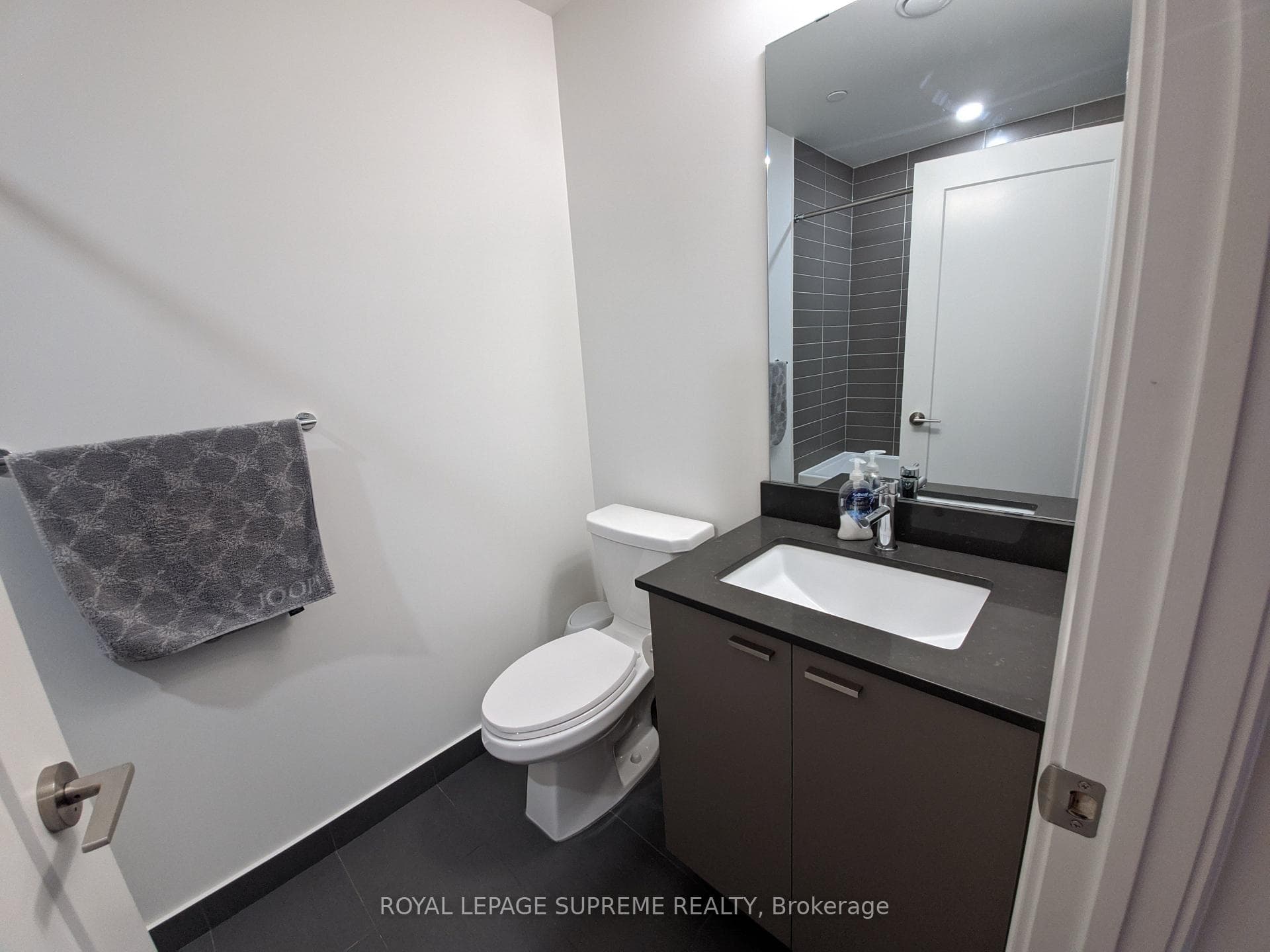 576 Front Street Unit 1023E photo 13