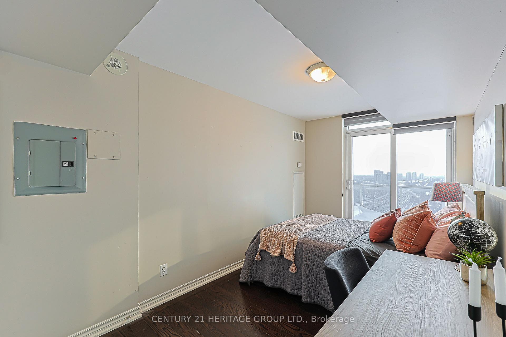 1 Rean Drive Unit 2510 photo 32