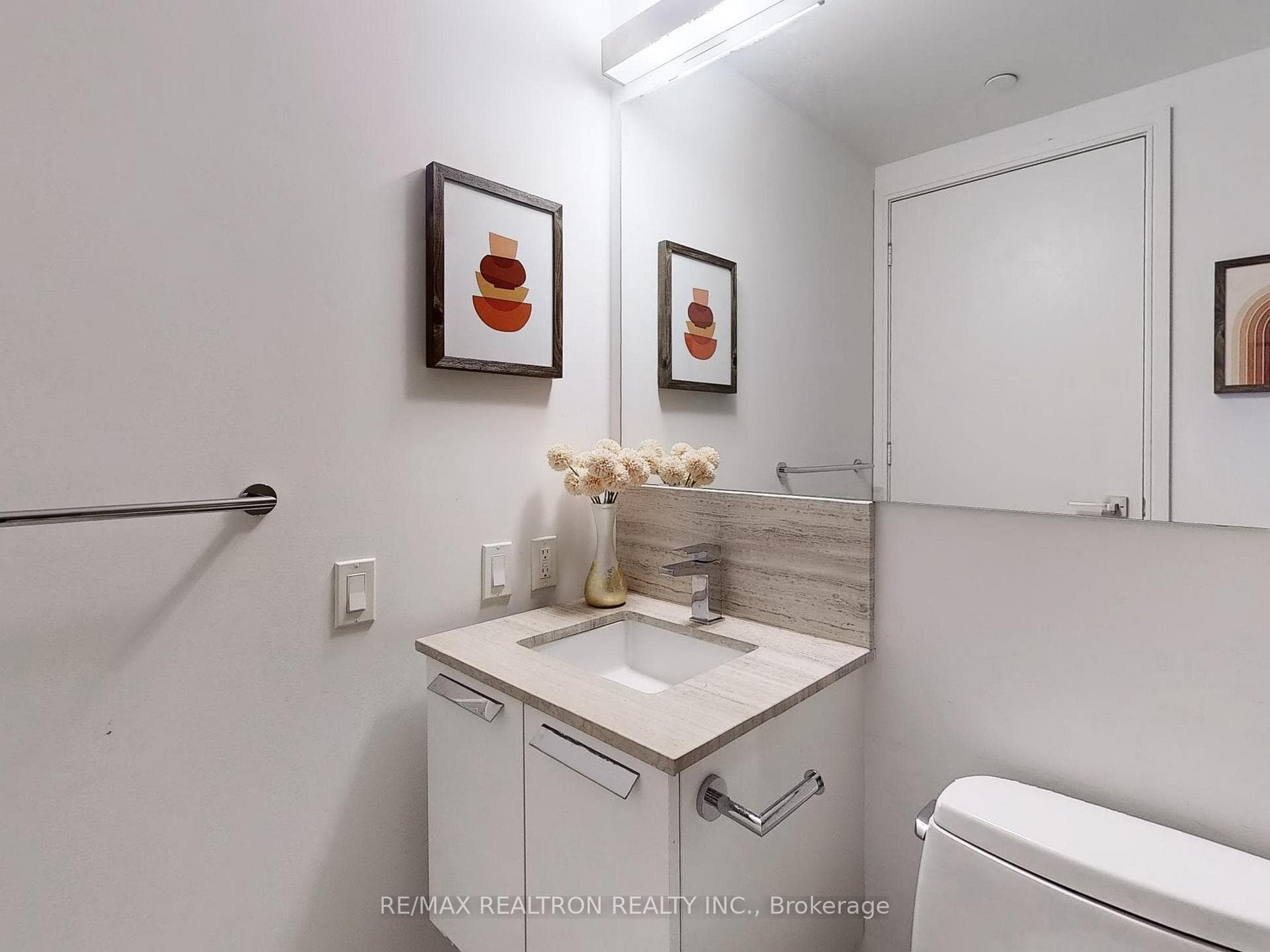 28 Wellesley Street Unit 303 photo 16
