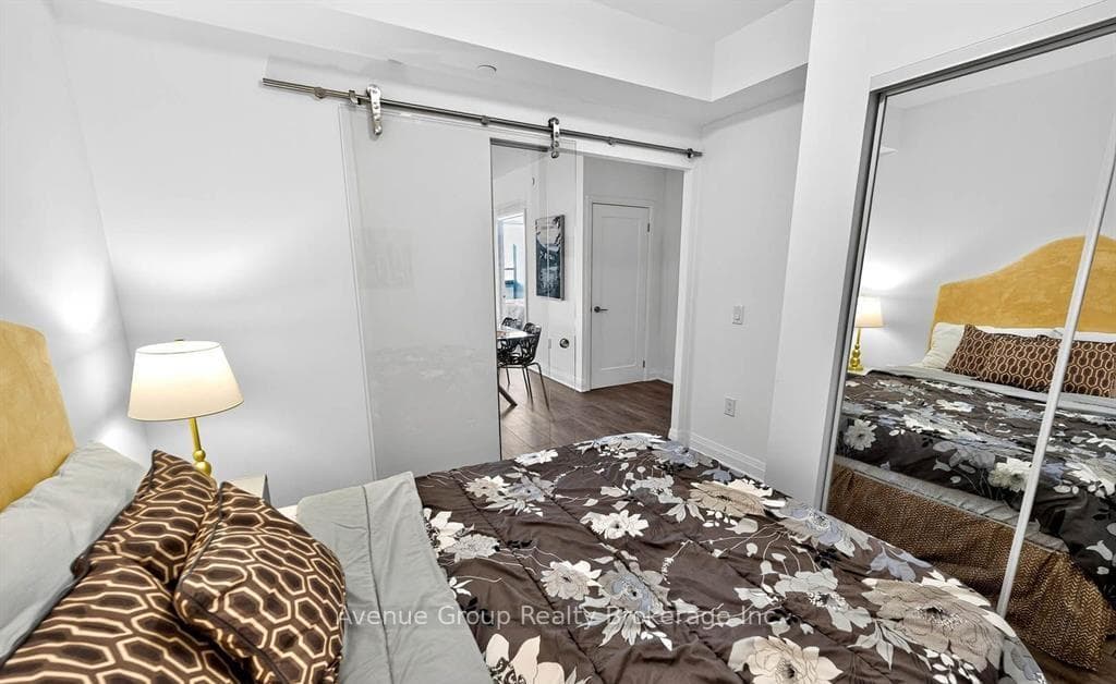 700 Sheppard Avenue Unit 211 photo 17