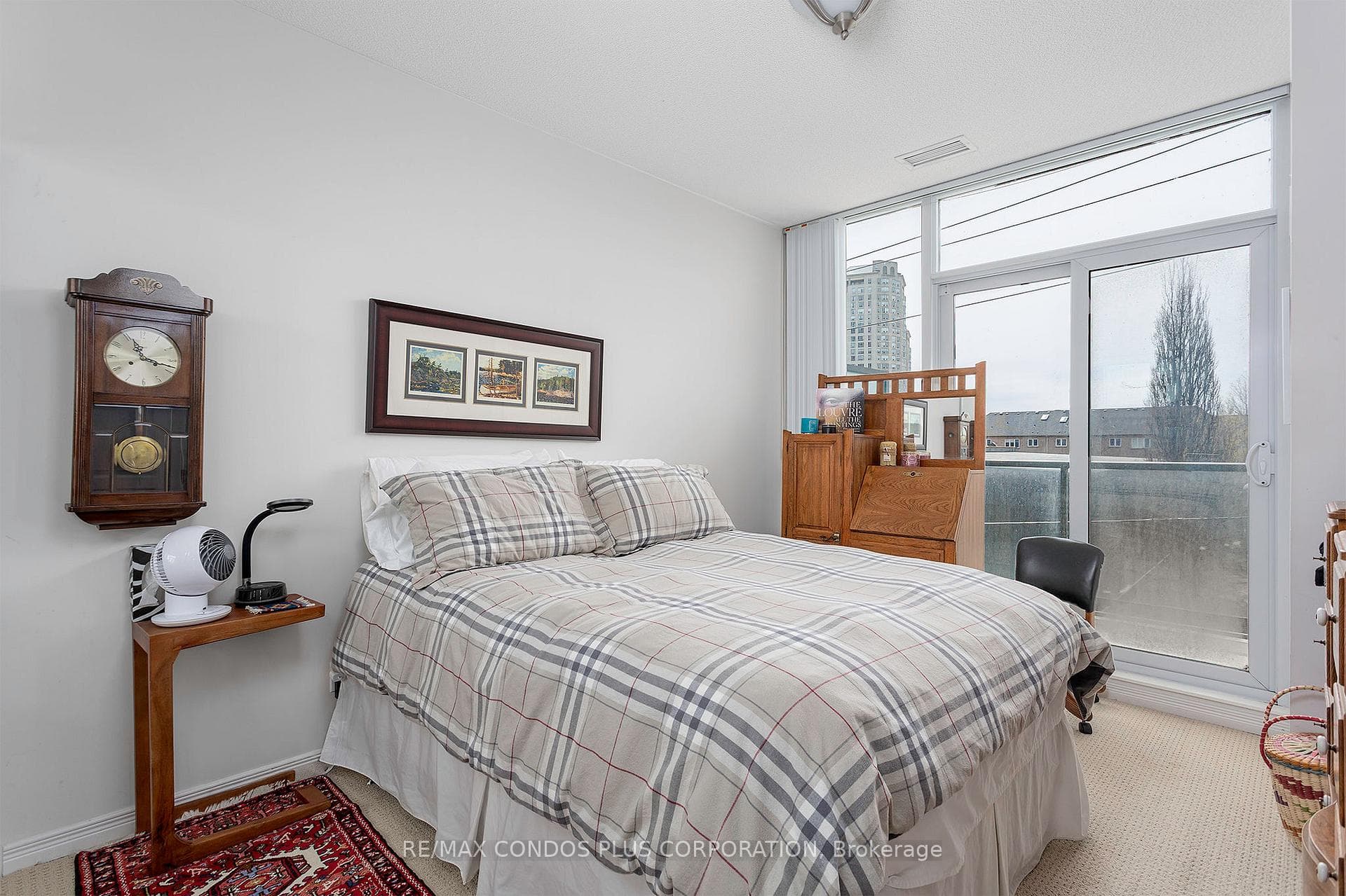 Large Bedroom