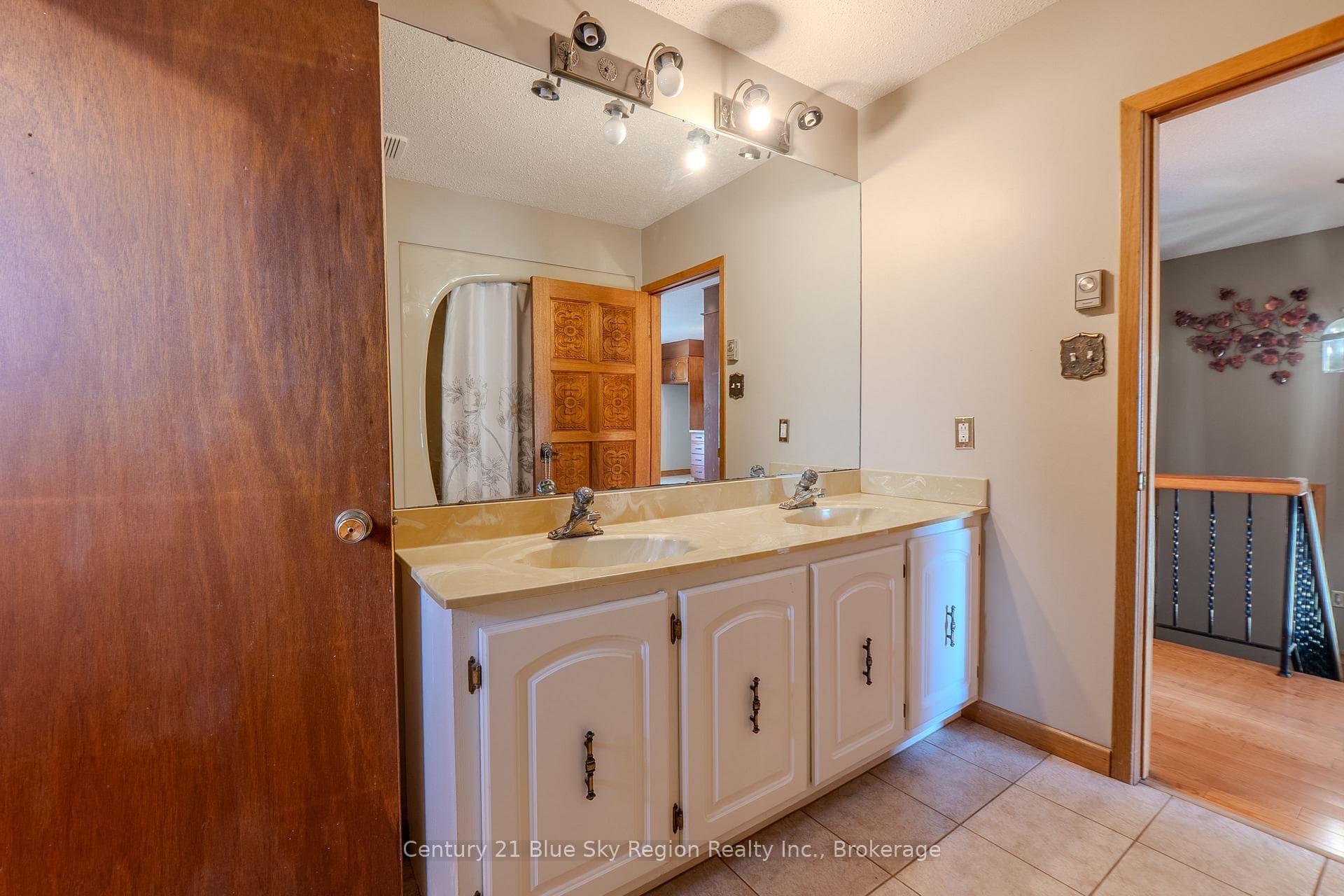 Main Floor Bathroom