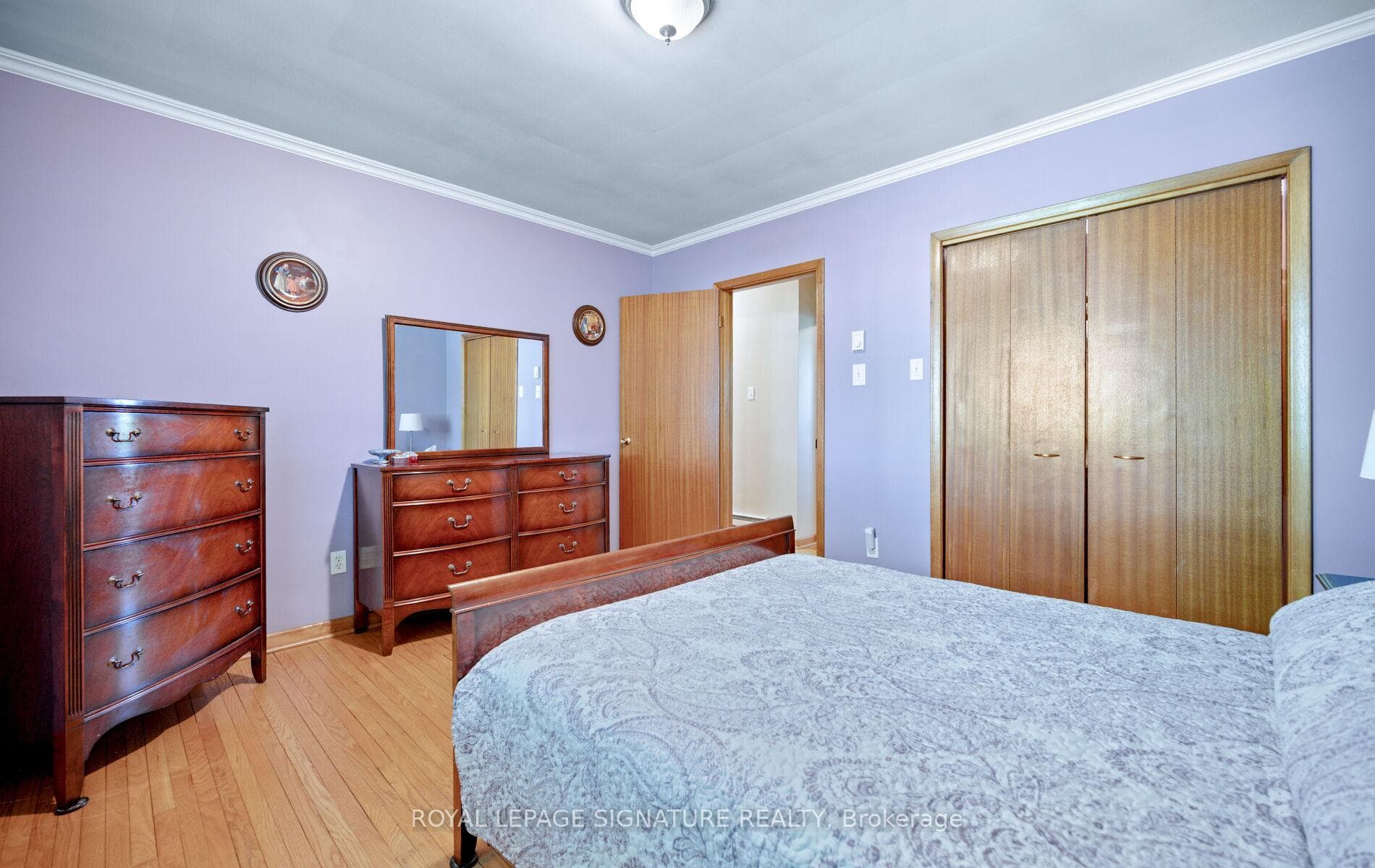 2585 Jarvis Street photo 16