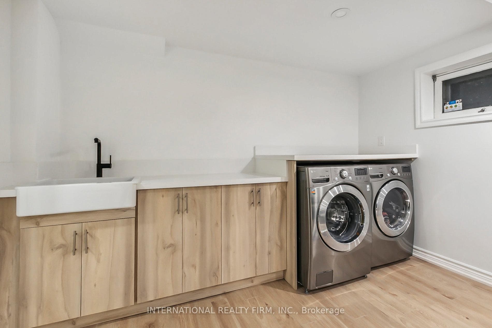 177 Avenue Road photo 33