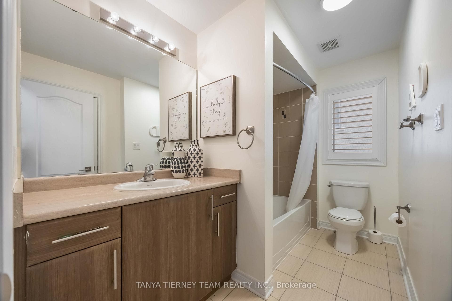 111 Braebrook Drive photo 35