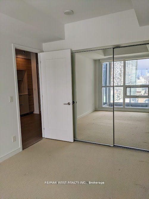 88 Scott Street Unit 2903 photo 8