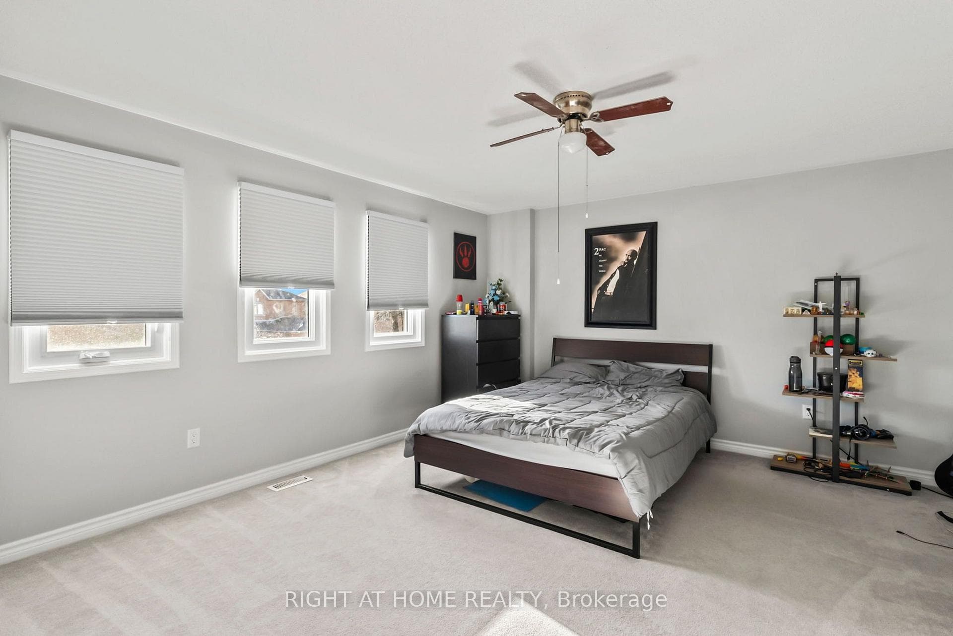 1040 Beaver Valley Crescent photo 29
