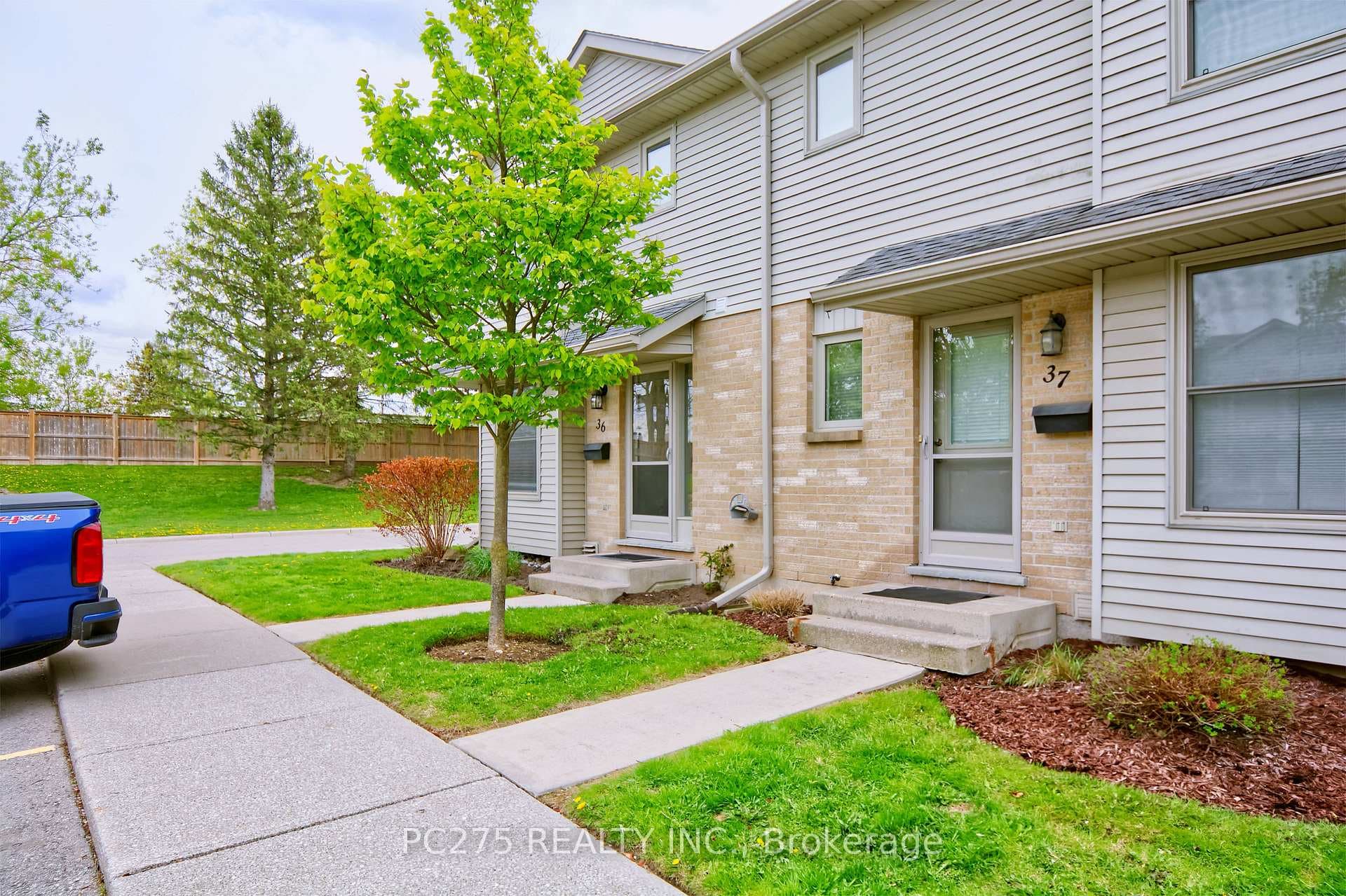 141 Condor Court Unit 36 photo 2