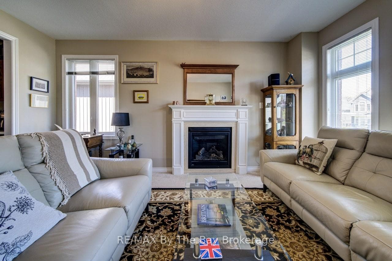 100 ALLEGRA Drive photo 8