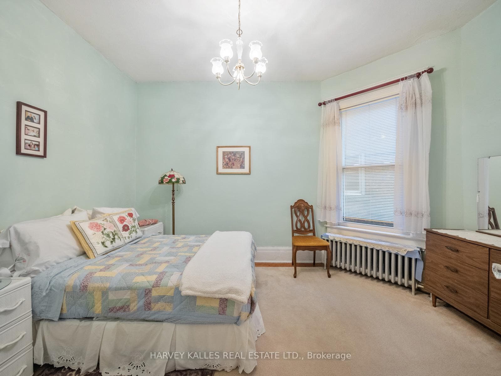 132 Close Avenue photo 12