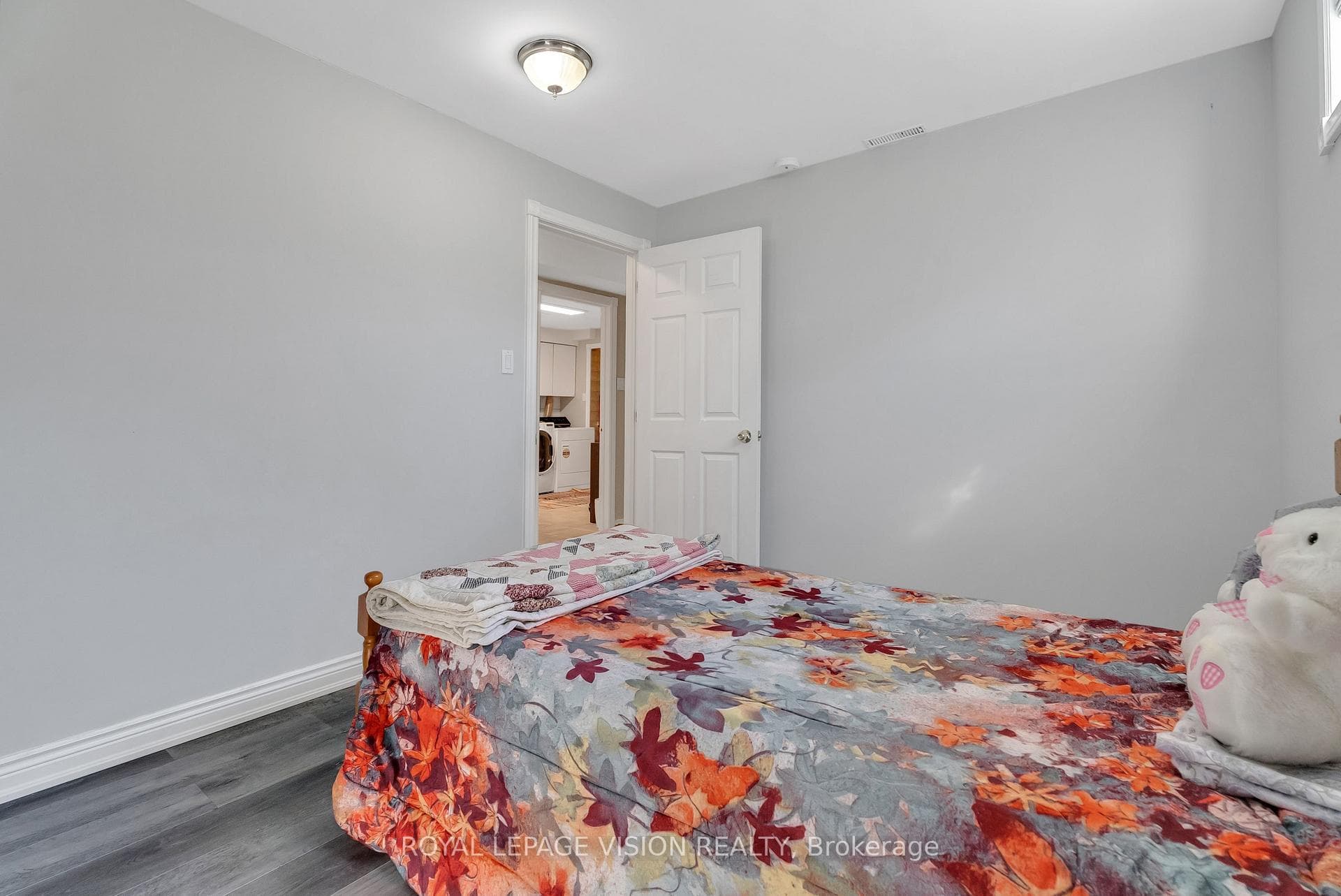 18 Archibald Road photo 32