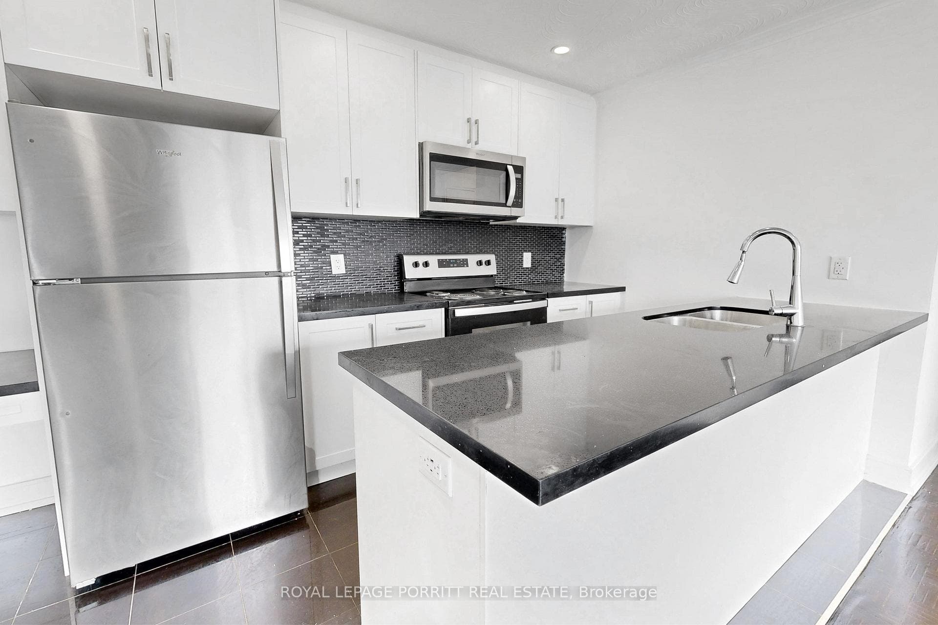 4 Superior Avenue Unit 56 photo 9