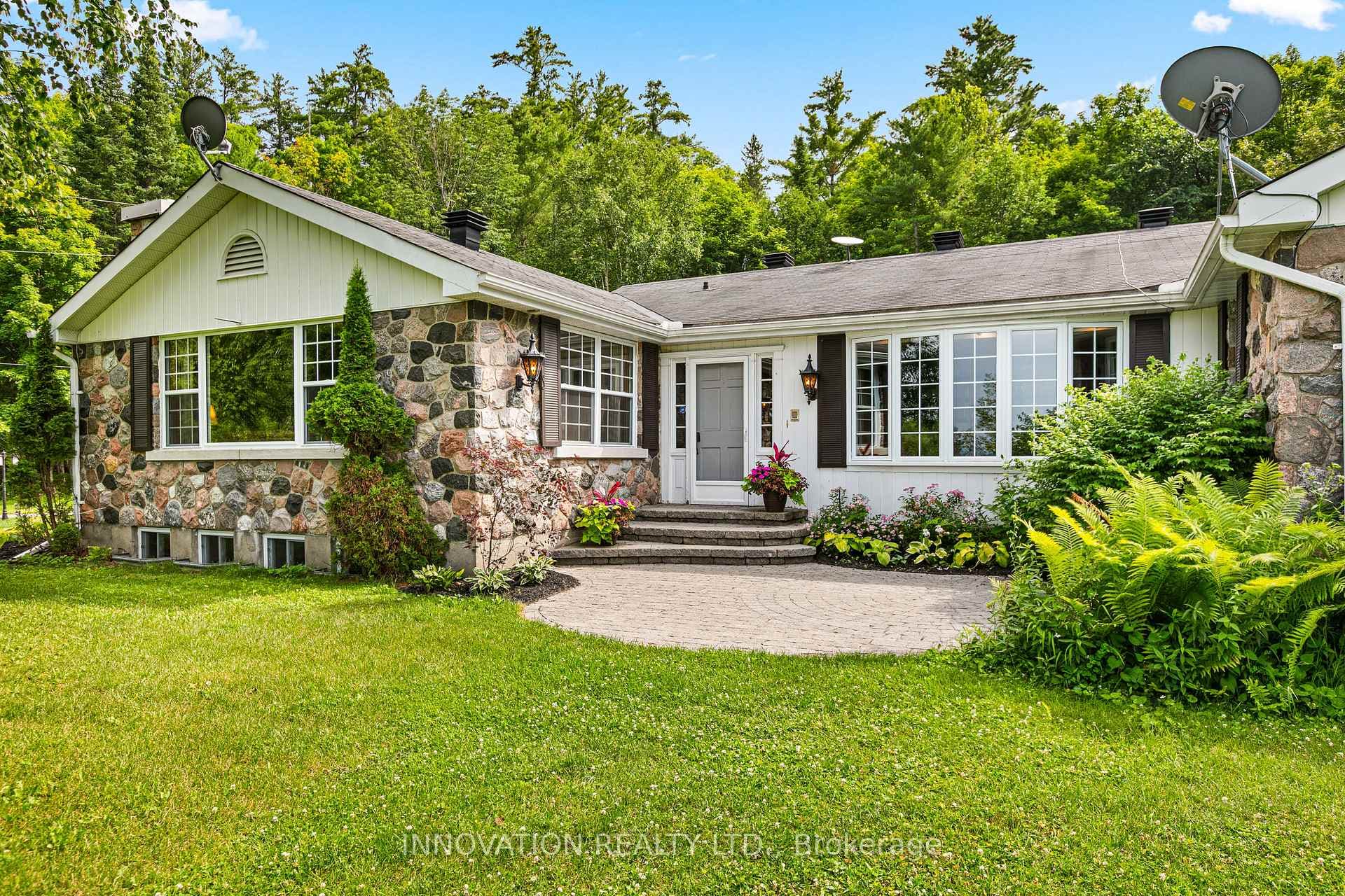 5463 Torbolton Ridge Road photo 5