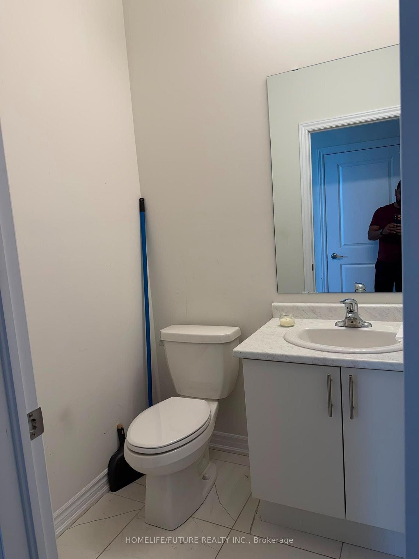293 Lindsay Street photo 7