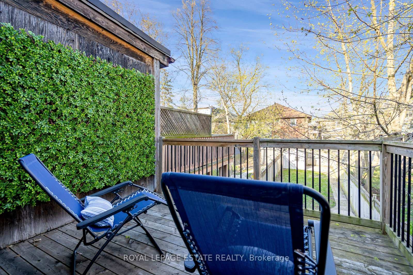 61 Leuty Avenue photo 16