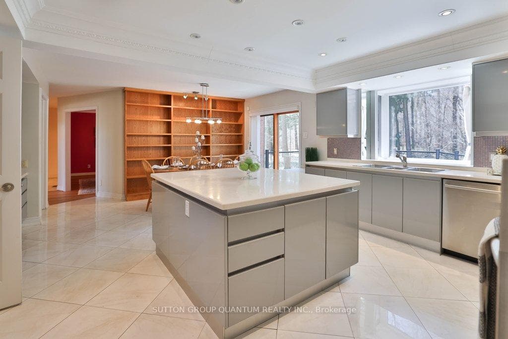 670 Meadow Wood Road photo 9