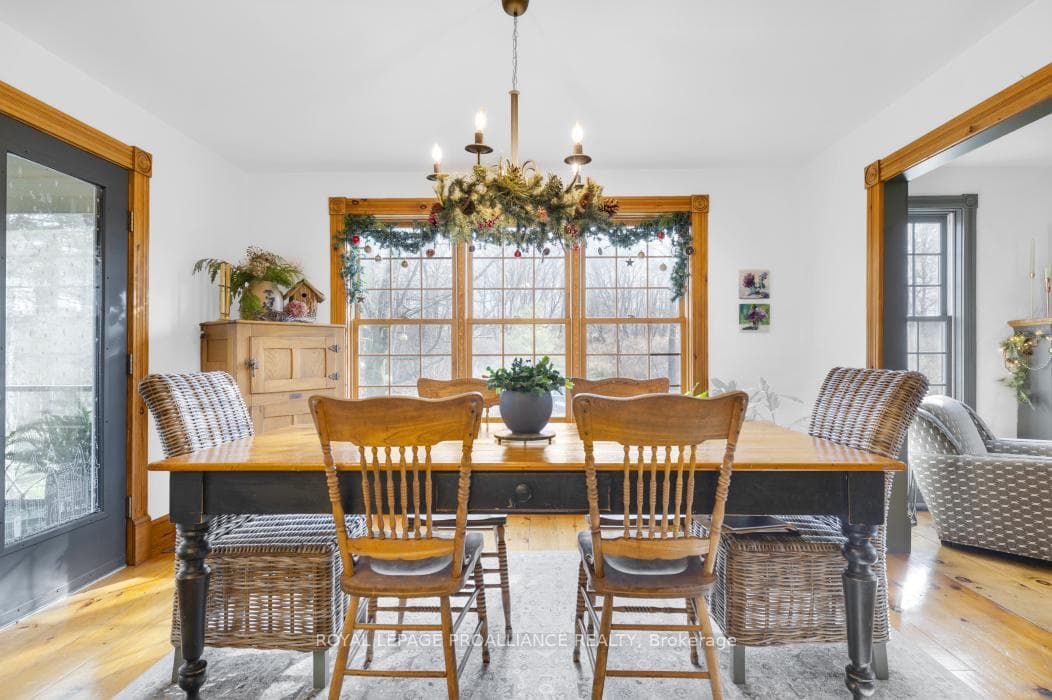 136 Cole Road photo 11
