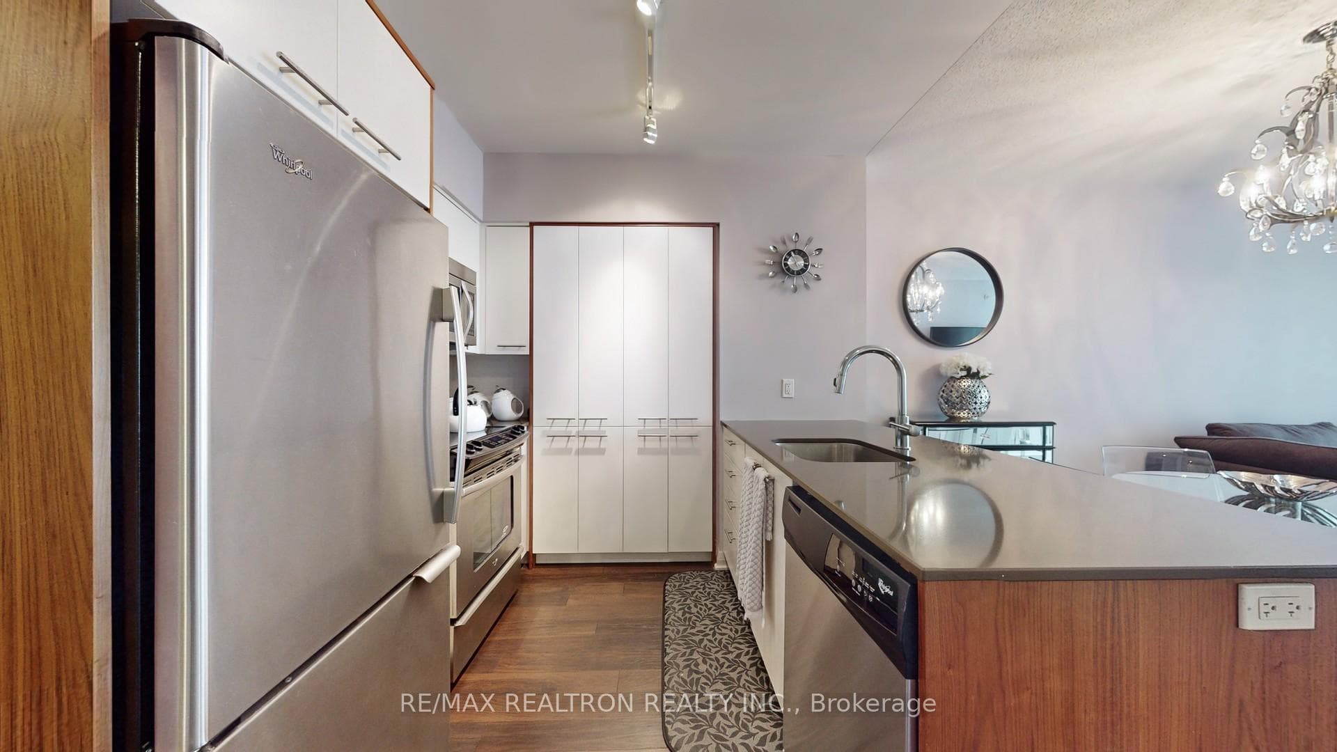 5 Valhalla Inn Road Unit 1611 photo 11