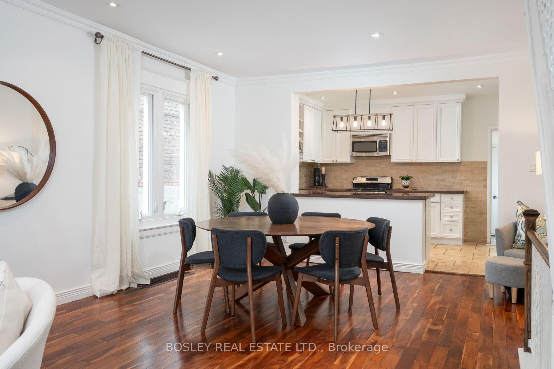 314 Milverton Boulevard photo 6