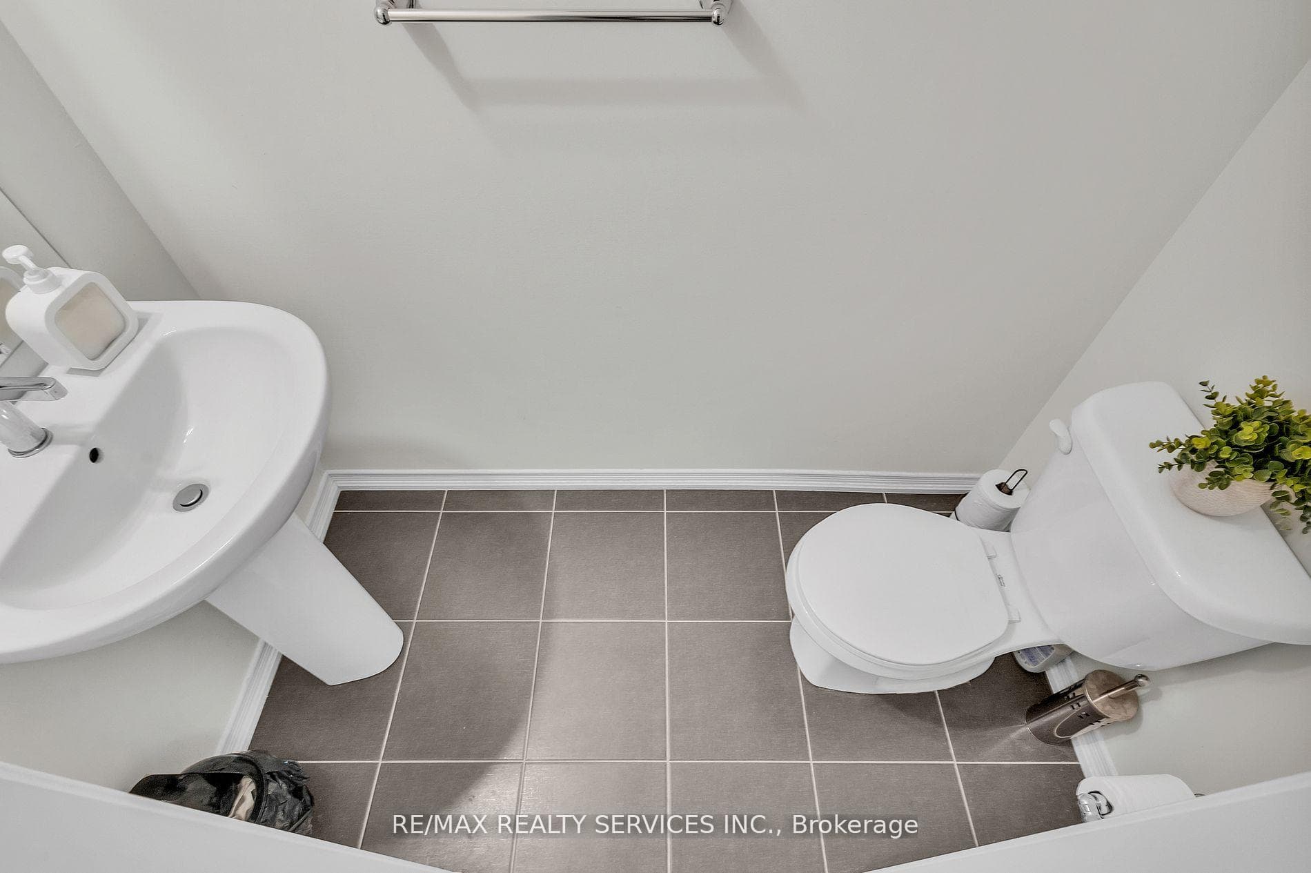 18 Humberwood Boulevard Unit 2 photo 31