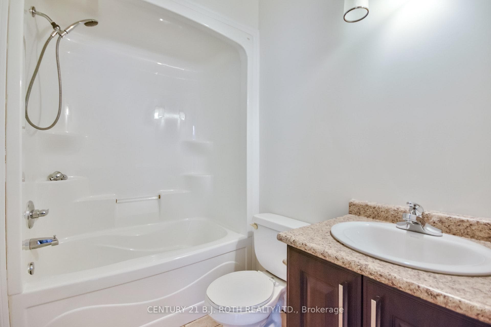 49 Athabaska Road photo 18