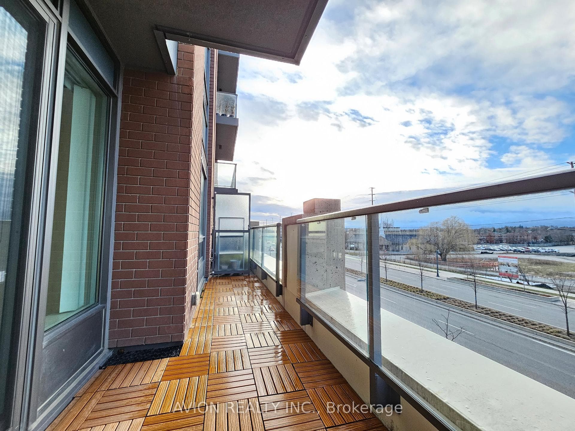 28 Uptown Drive Unit 311 photo 17