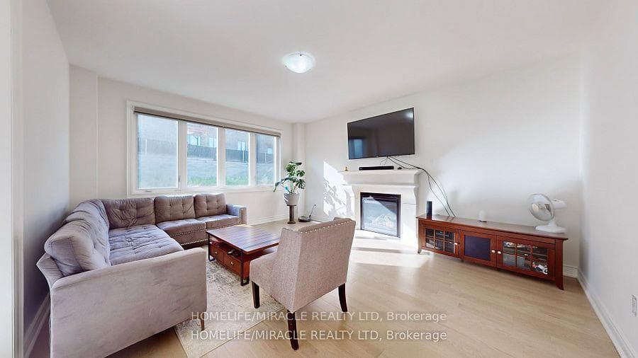 34 James Walker Avenue photo 8