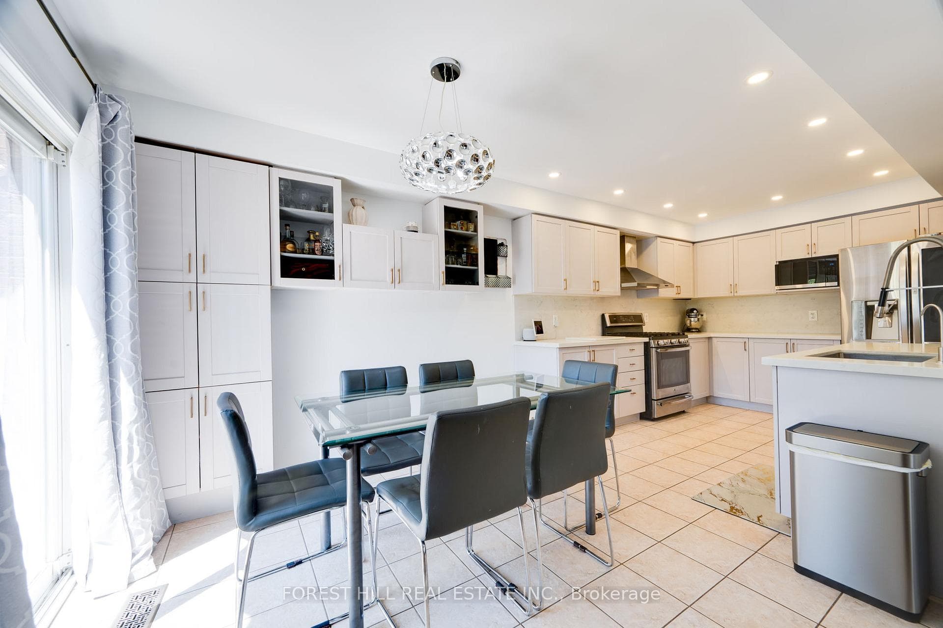 59 Banbrooke Crescent photo 5