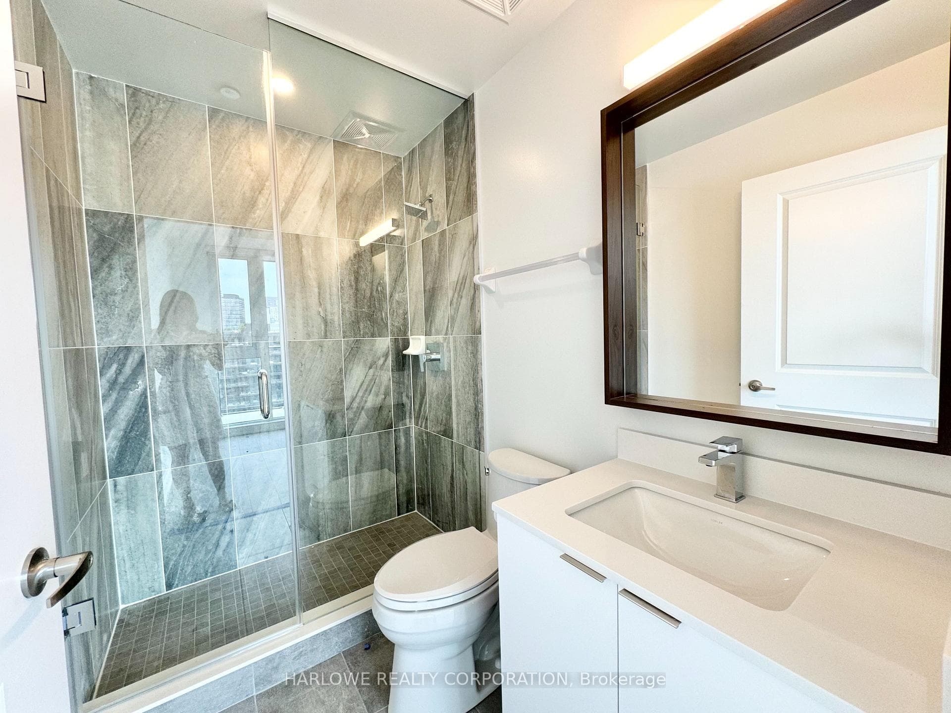 543 Richmond Street Unit PH08 photo 7