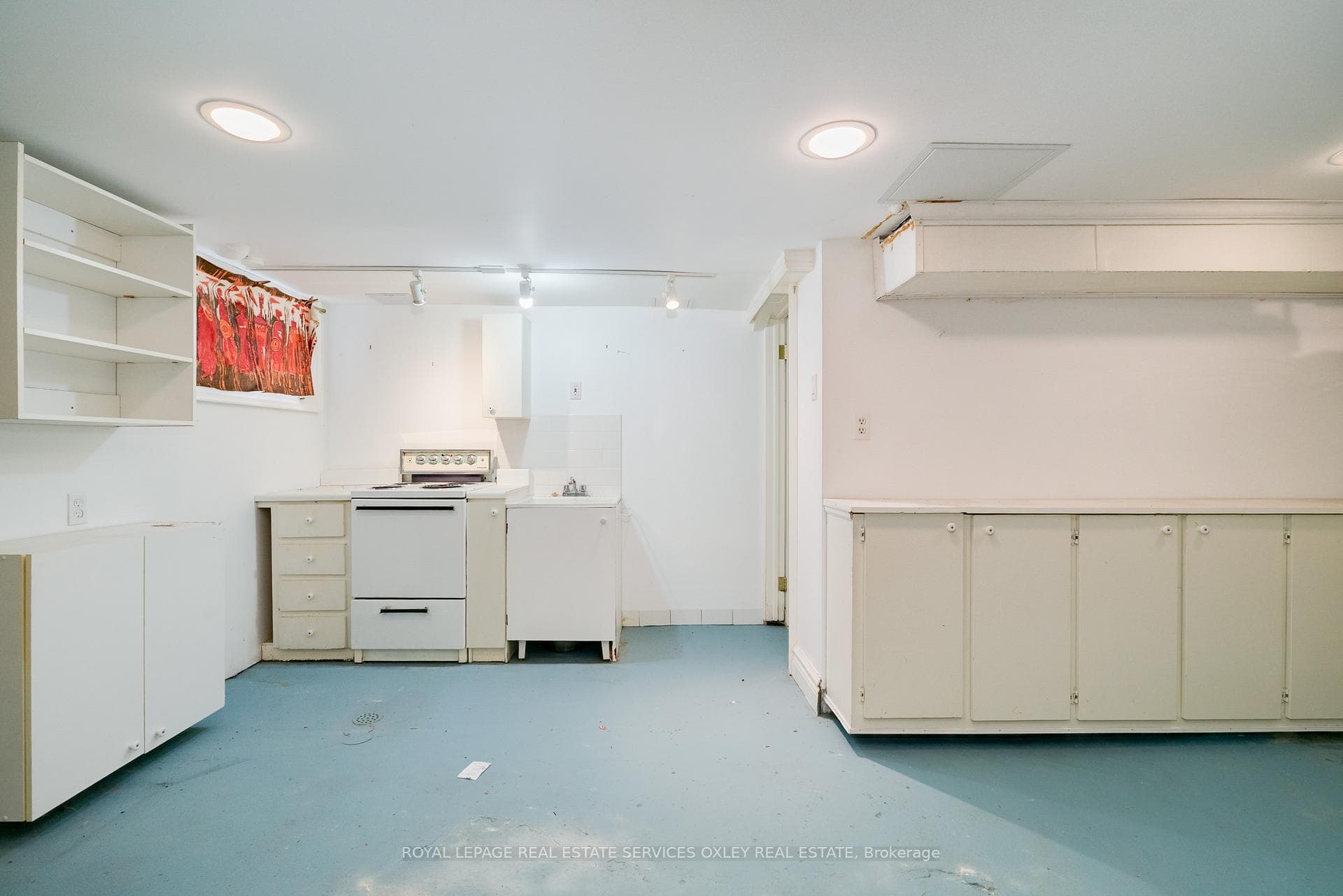 116 Roxborough Street photo 32