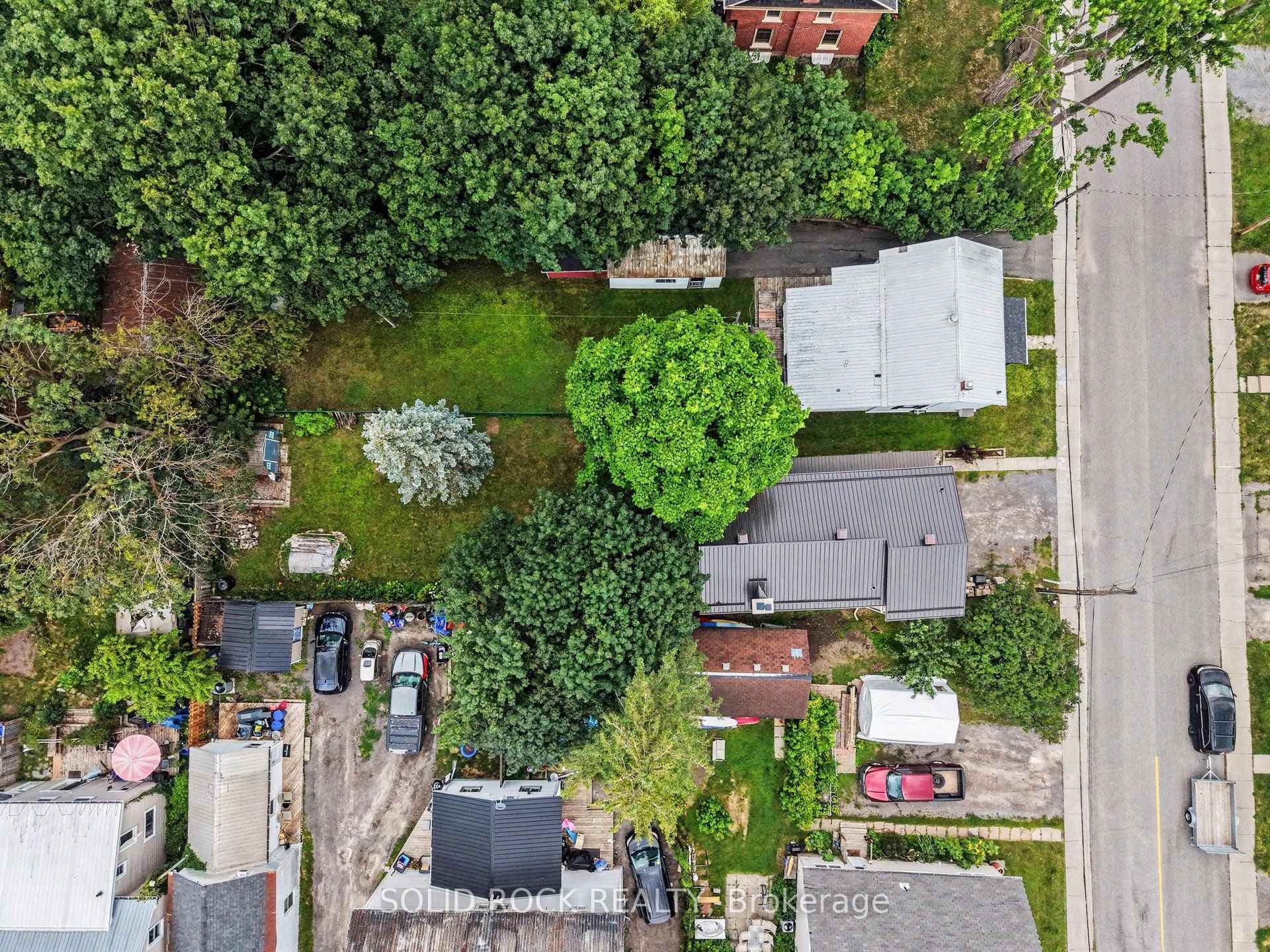 211 Bell Street photo 4