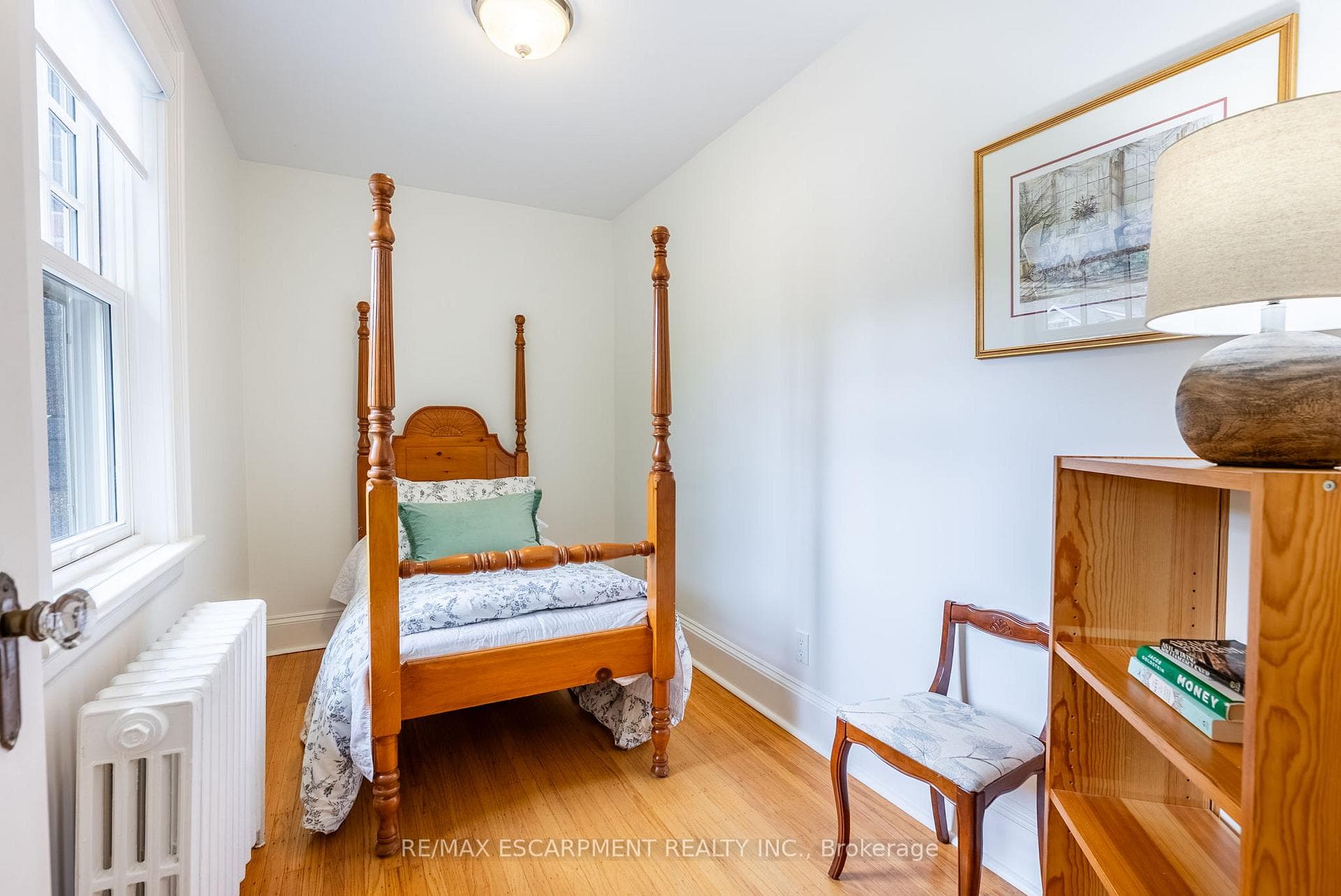 158 Dalewood Crescent photo 31