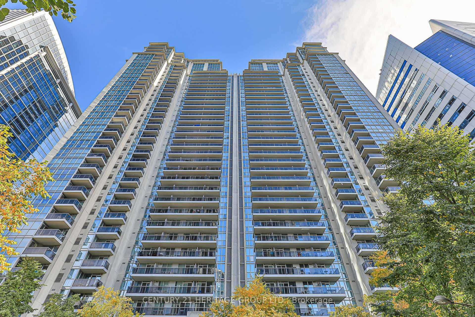 4978 Yonge Street Unit 501 photo 1