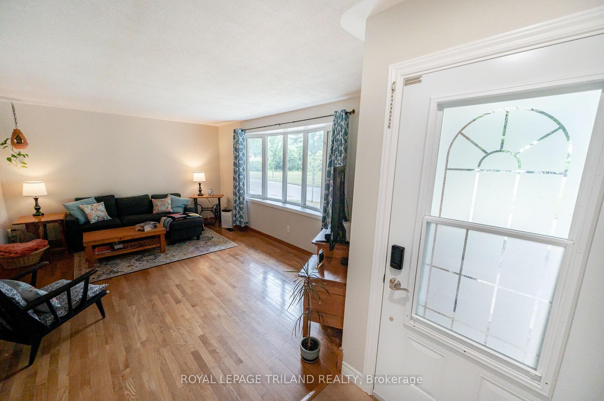 73 GENEVIVE Place photo 5