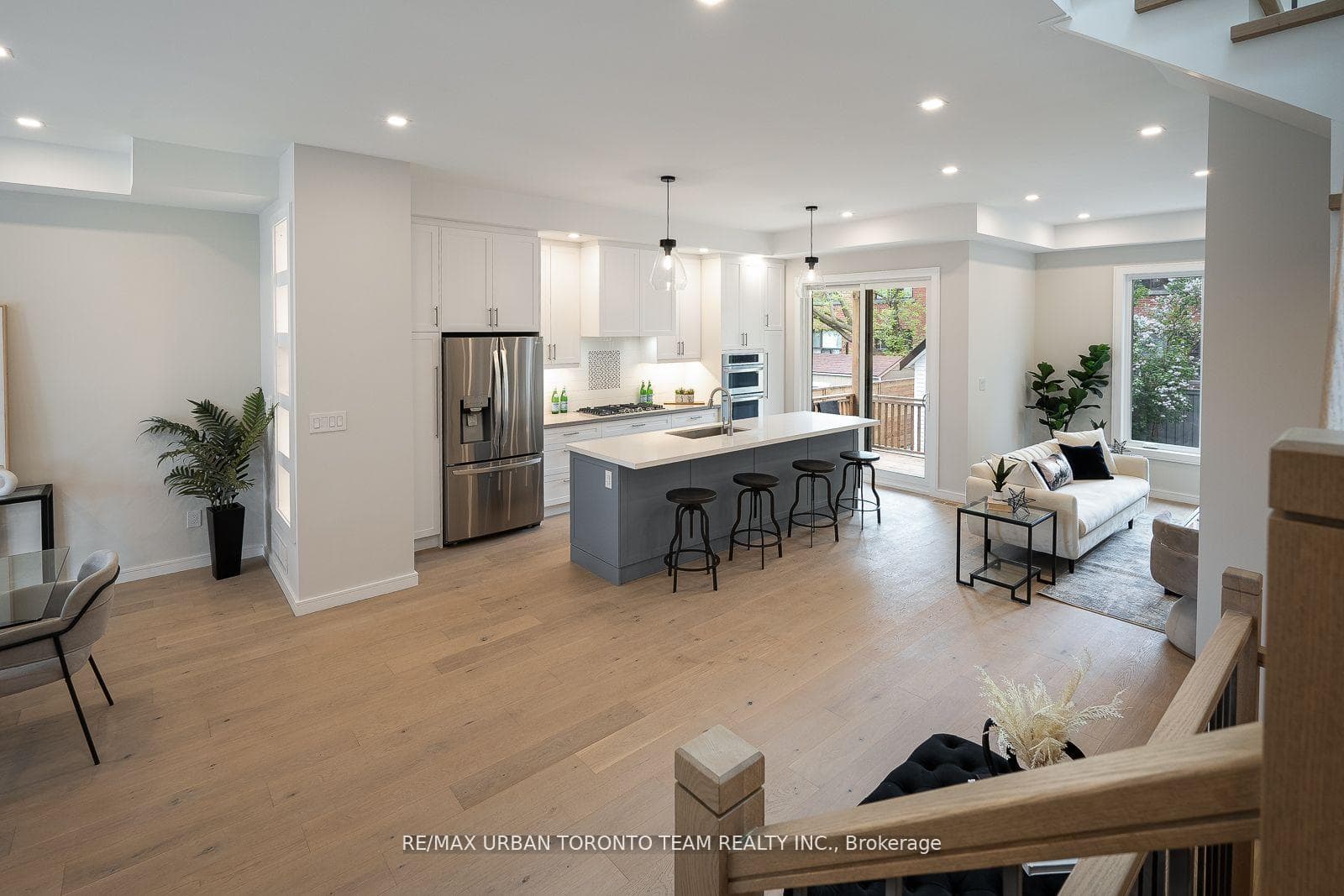26 Kalmar Avenue photo 4