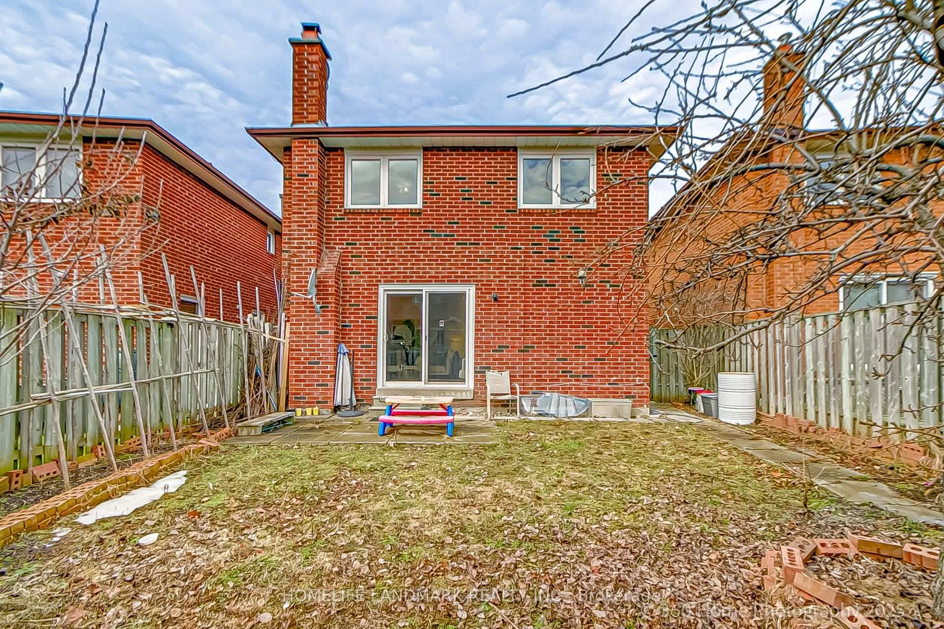23 Fieldside Drive photo 33