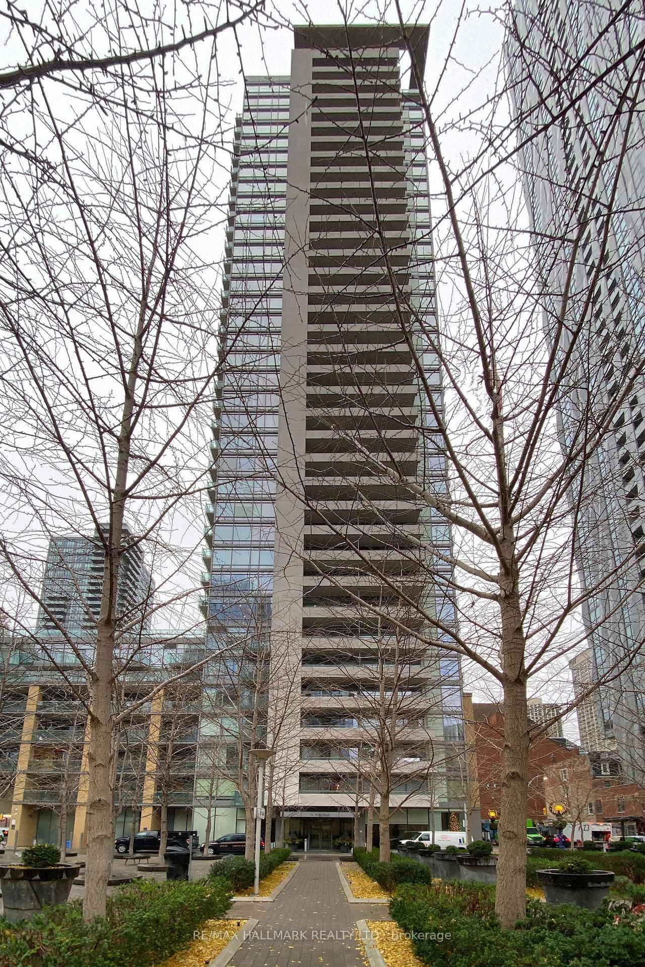 18 Yorkville Avenue Unit 214 photo 25