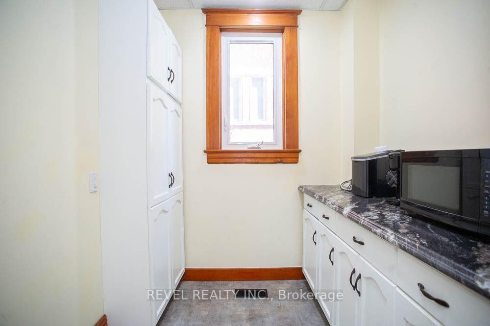 162 Grand River Street photo 17
