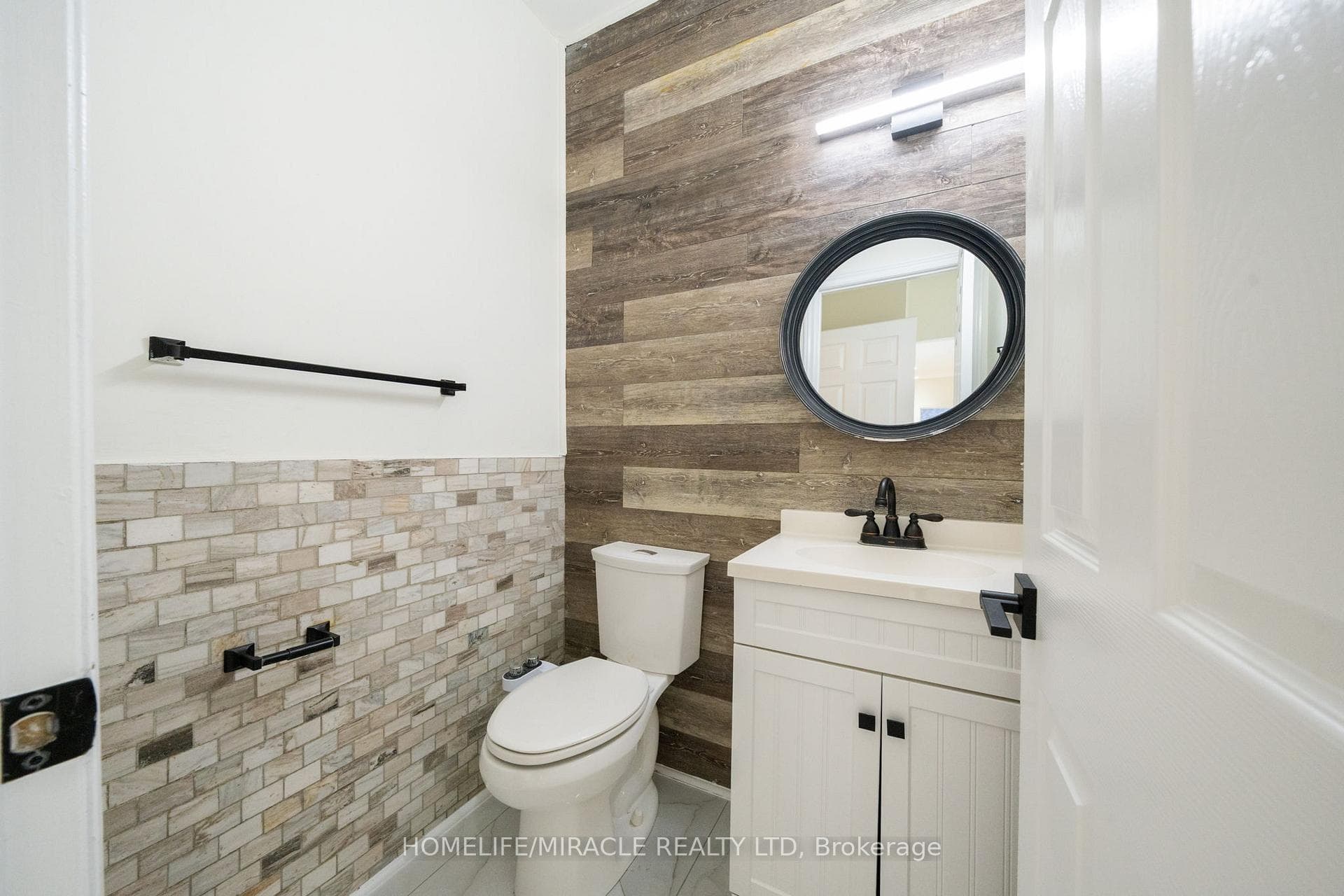 643 Warhol Way Unit Upper photo 14