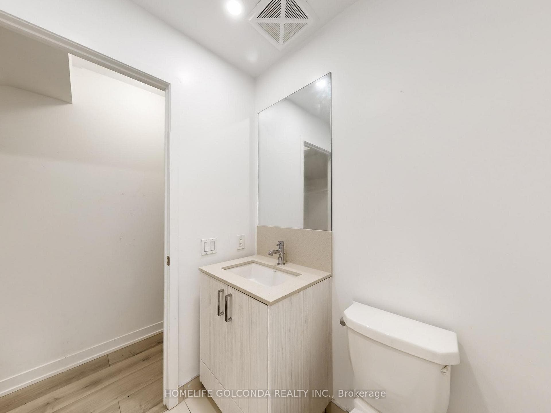 117 Ford Street Unit 107 photo 20