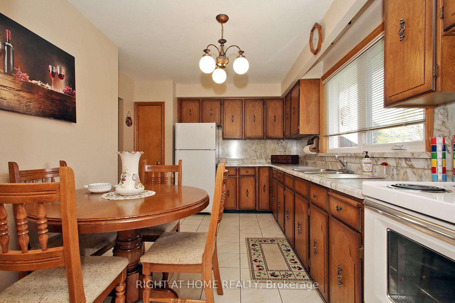 25 Sparrow Avenue photo 12