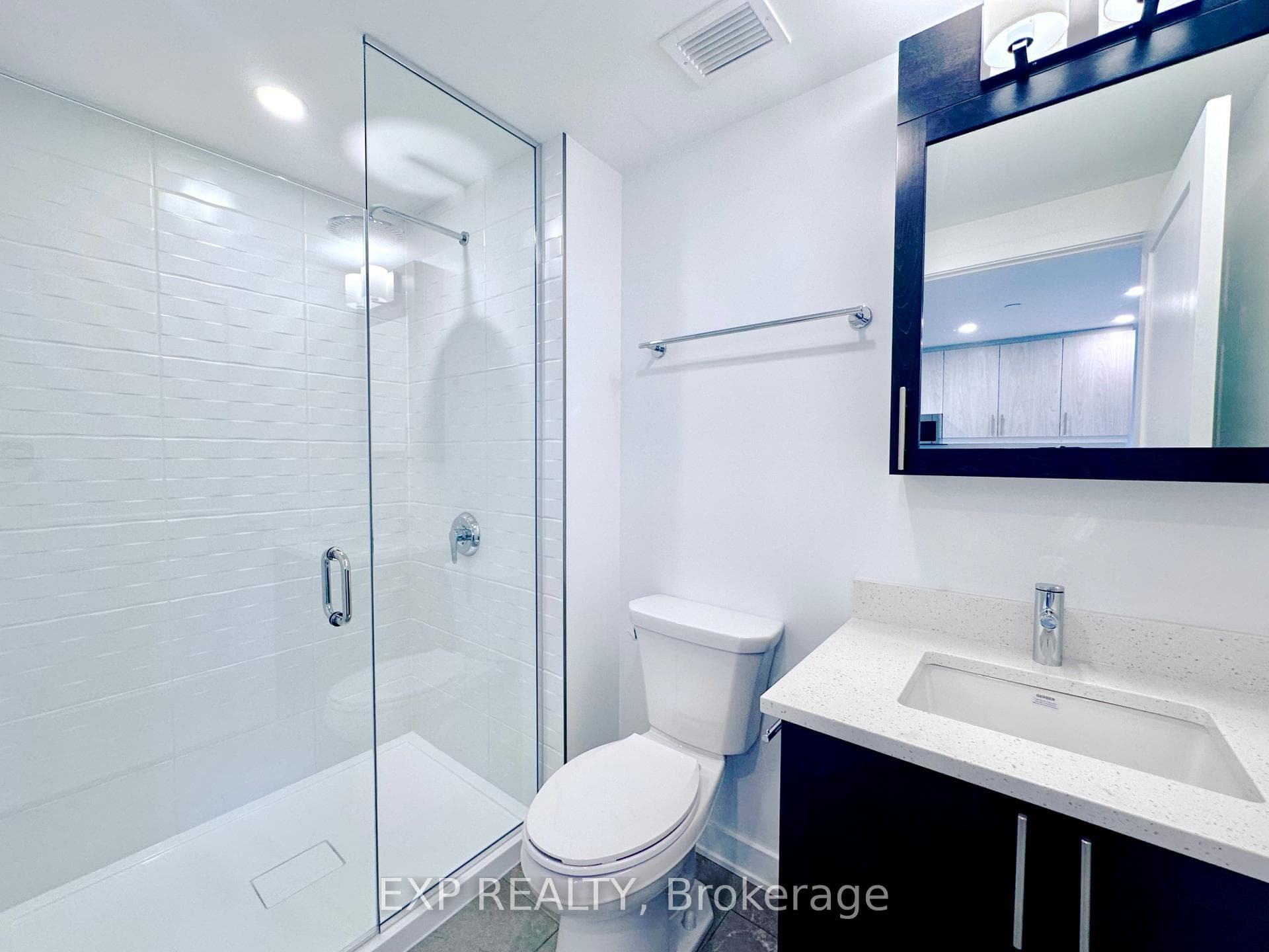 340 Queen Street Unit 1301 photo 11