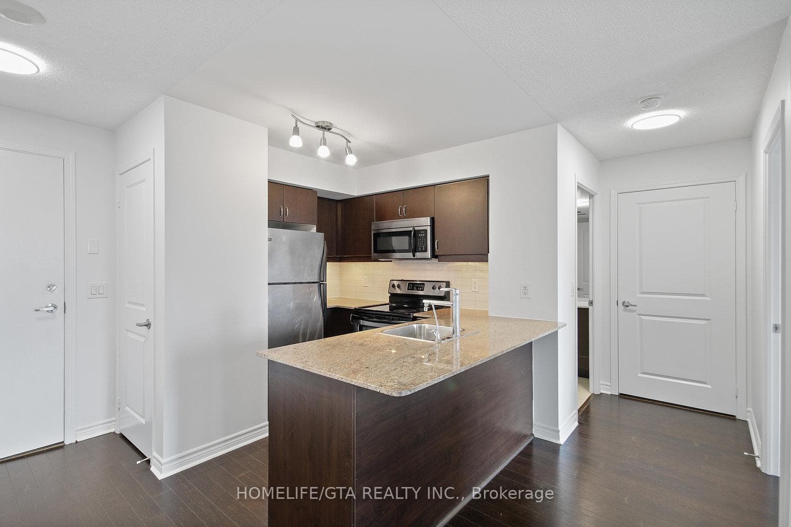 27 Rean Drive Unit 524 photo 7
