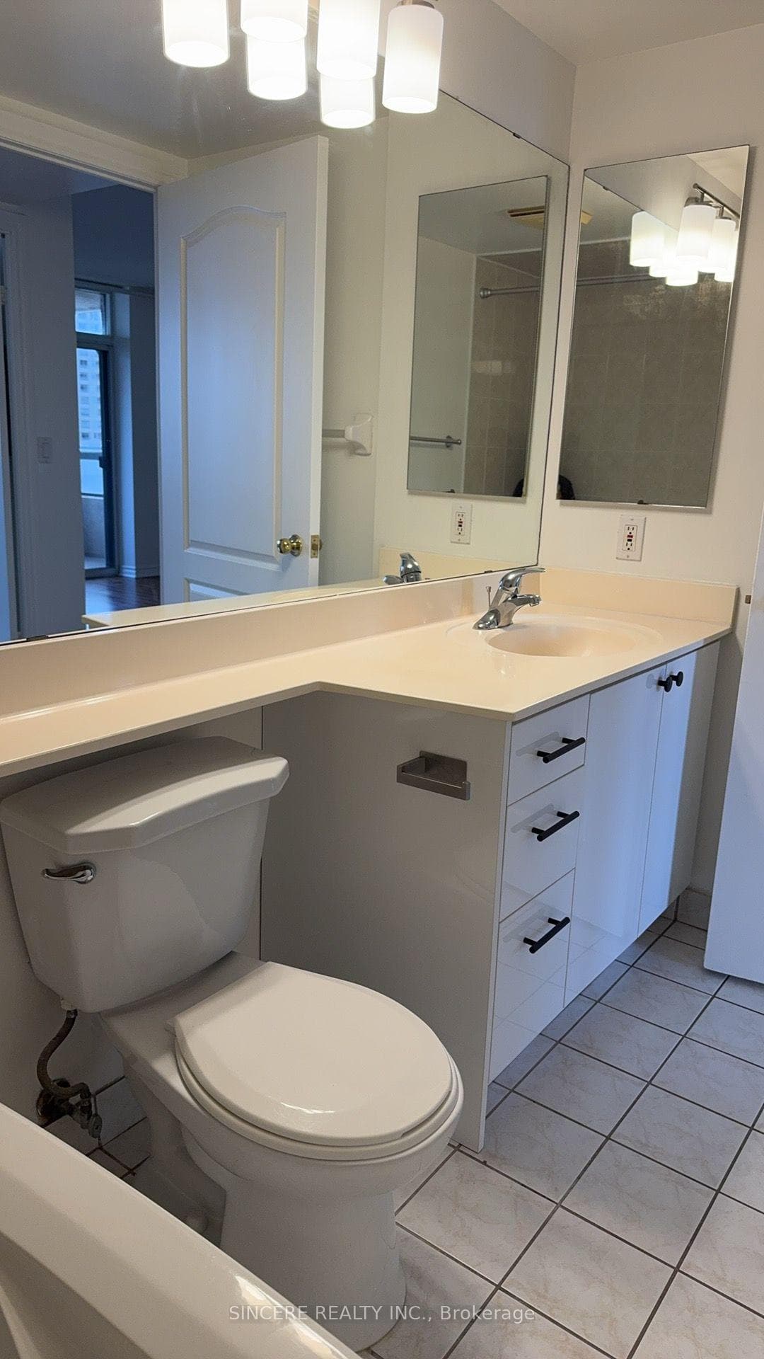 18 Sommerset Way Unit 1512 photo 14
