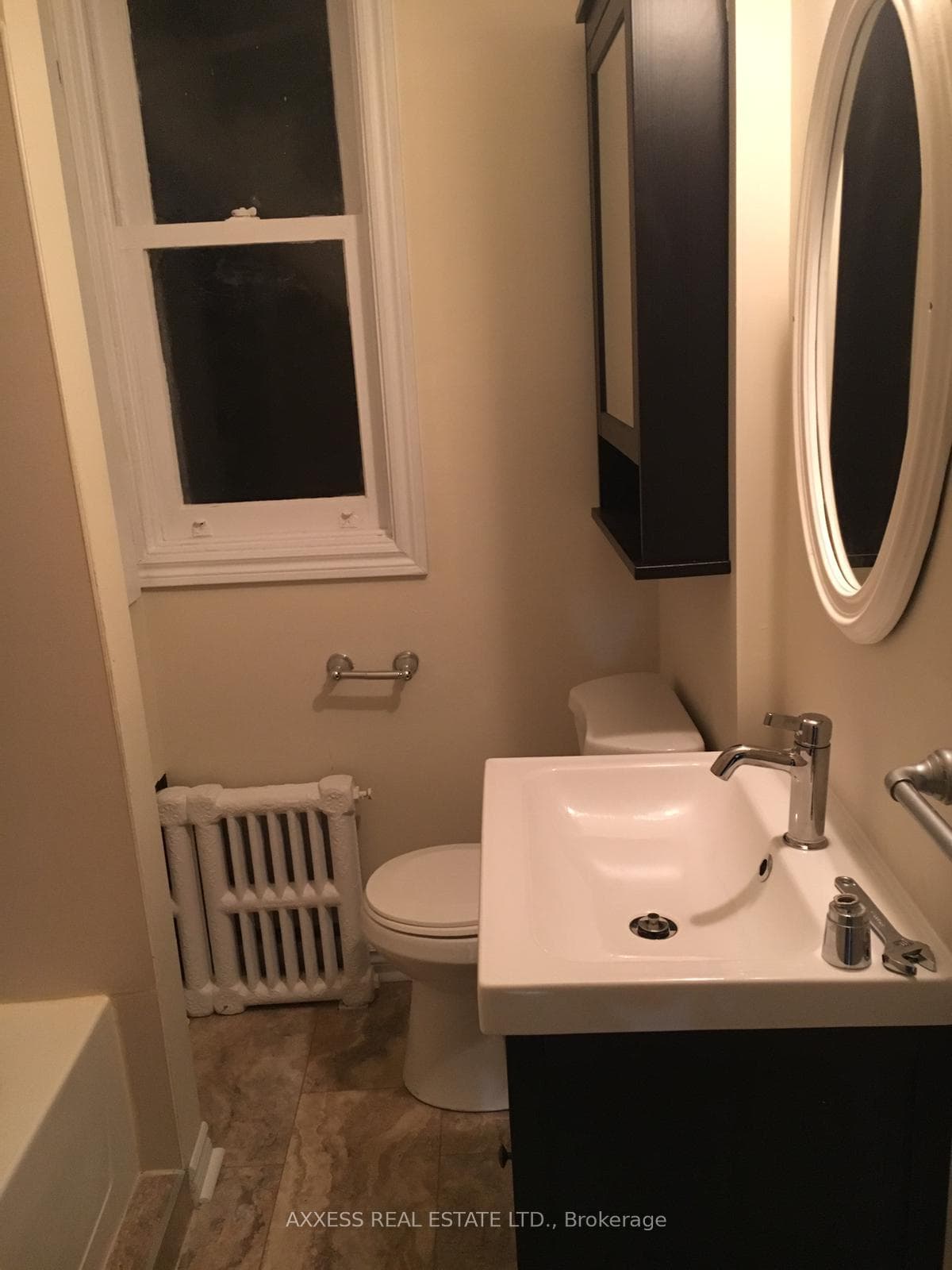 96 Wurtemburg Street Unit 3 photo 7